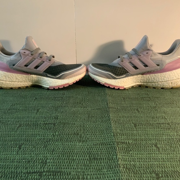 Women’s Adidas Size 8 Ultraboost 21 Cold Rdy Running Shoes Gray/ Pink - Picture 3 of 9